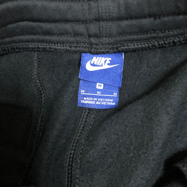 NIKE(ナイキ)のナイキ　スウェット　パンツ　黒　Mサイズ メンズのトップス(スウェット)の商品写真