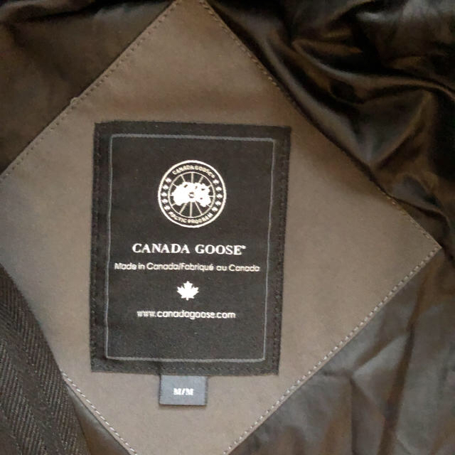 CANADA GOOSE(カナダグース)の【mon様お取置き中】カナダグース  ジャケット グレー ブラックラベル レディースのジャケット/アウター(ダウンジャケット)の商品写真