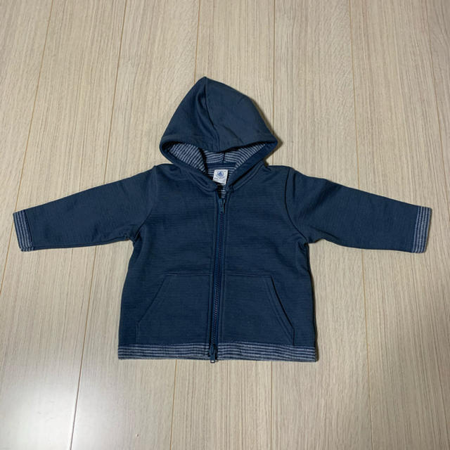 PETIT BATEAU(プチバトー)のプチバドー 18m/81cm ジップパーカー キッズ/ベビー/マタニティのベビー服(~85cm)(トレーナー)の商品写真