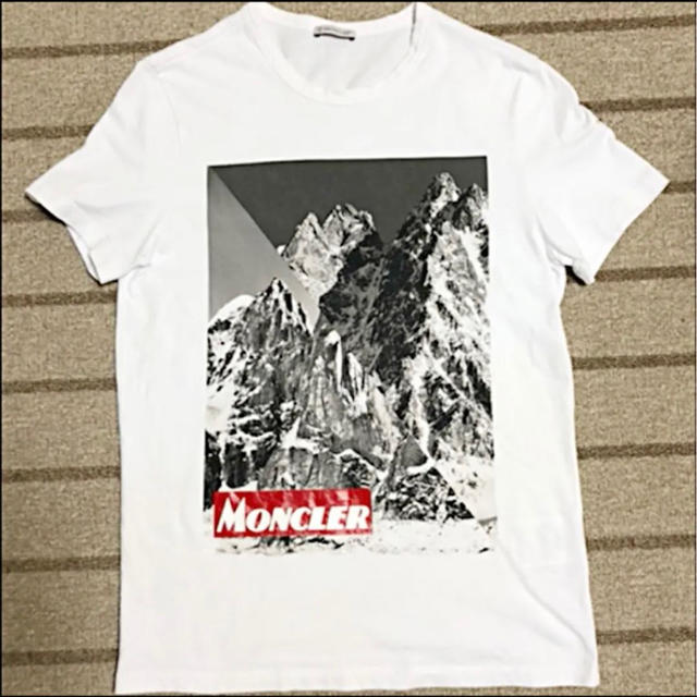 MONCLER(モンクレール)のモンクレールメンズTシャツサイズS メンズのトップス(ポロシャツ)の商品写真