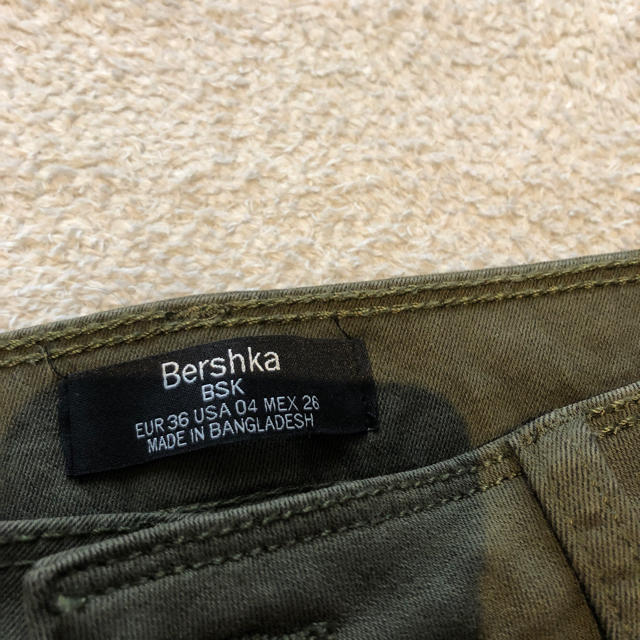 Bershka(ベルシュカ)のベルシュカ　スキニー レディースのパンツ(スキニーパンツ)の商品写真