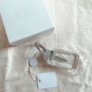 マルタンマルジェラ(Maison Martin Margiela)の値下げ メゾンマルジェラ クリア カレンダーキーホルダー  キーリング【希少】(キーホルダー)