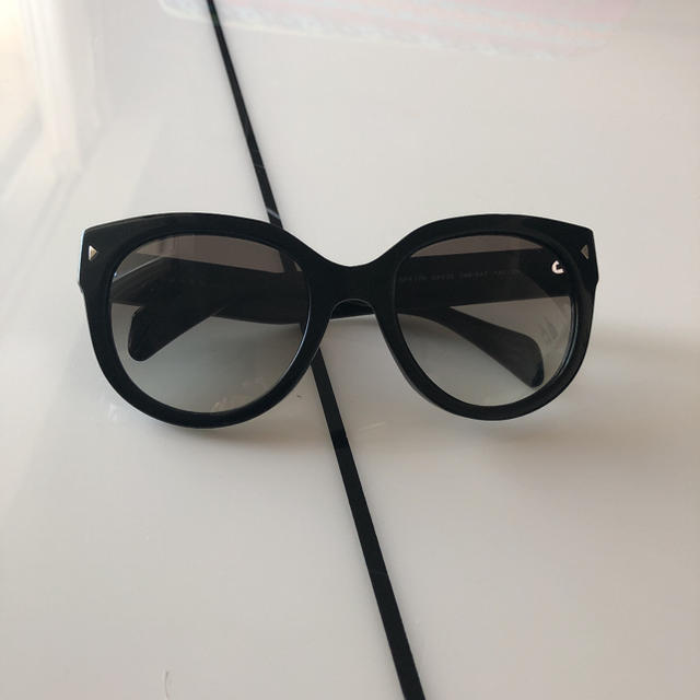 PRADA - 美品♡プラダ キャットアイ スタッズサングラスの通販 PRADA - 美品♡プラダ キャットアイ スタッズサングラスの通販