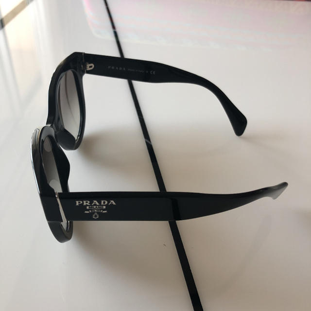 PRADA - 美品♡プラダ キャットアイ スタッズサングラスの通販 PRADA - 美品♡プラダ キャットアイ スタッズサングラスの通販