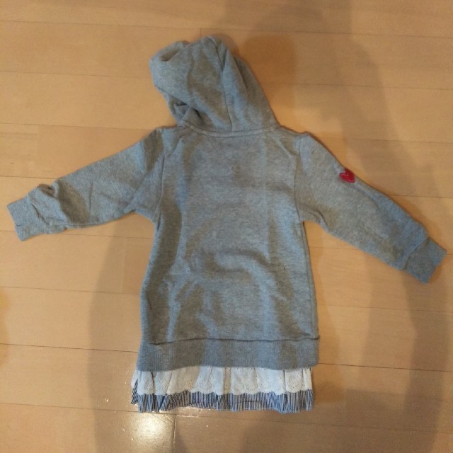 TOMMY HILFIGER(トミーヒルフィガー)のワンピース　女の子 キッズ/ベビー/マタニティのキッズ服女の子用(90cm~)(ワンピース)の商品写真