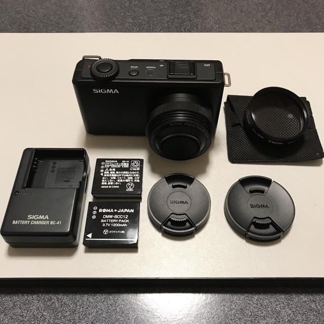 SIGMA(シグマ)のSIGMA DP2 Merrill スマホ/家電/カメラのカメラ(コンパクトデジタルカメラ)の商品写真