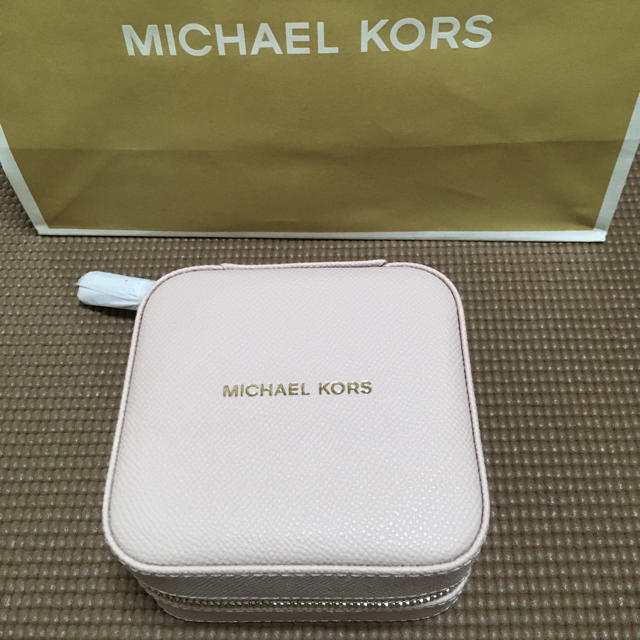 Michael Kors(マイケルコース)の専用😊 レディースのファッション小物(ポーチ)の商品写真