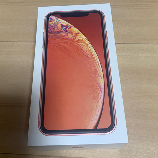 Apple(アップル)の【SIMロック解除済】iPhone XR Coral 128 GB 最終値下げ スマホ/家電/カメラのスマートフォン/携帯電話(スマートフォン本体)の商品写真