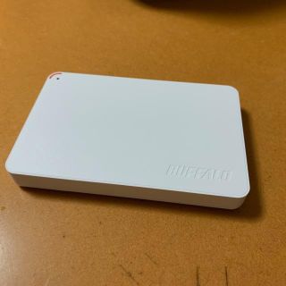 バッファロー(Buffalo)のBUFFALO ポータブルHDD HD-PCF500U3-WE(PC周辺機器)
