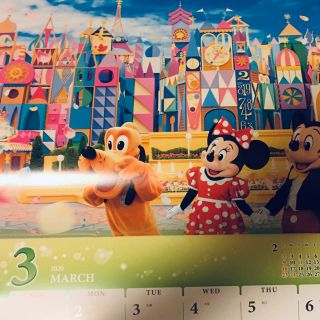 ディズニー(Disney)の値下げしました　⭐︎非売品⭐︎ ディズニー 壁掛け カレンダー 大 2020(カレンダー/スケジュール)