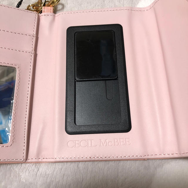 CECIL McBEE(セシルマクビー)のCECIL Mc BEE スマホケース 新品 スマホ/家電/カメラのスマホアクセサリー(iPhoneケース)の商品写真