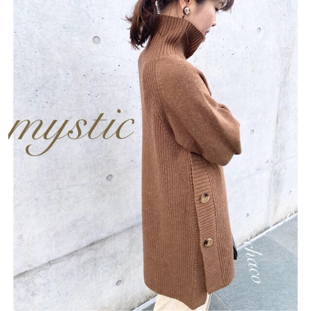 mystic(ミスティック)の新作🐰¥8250【mystic】サイドボタンタートルロングニット レディースのトップス(ニット/セーター)の商品写真