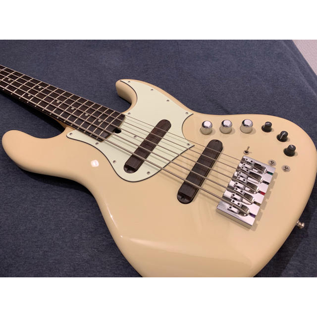 Xotic XJ-1T 5弦 美品