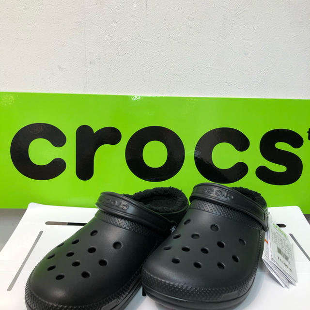 crocs(クロックス)の新品クロックス 冬用サンダル ボア付きサンダル スリッパ23.0 レディースの靴/シューズ(サンダル)の商品写真