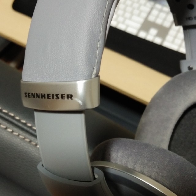 SENNHEISER(ゼンハイザー)のゼンハイザー HD579 SENNHEISER スマホ/家電/カメラのオーディオ機器(ヘッドフォン/イヤフォン)の商品写真