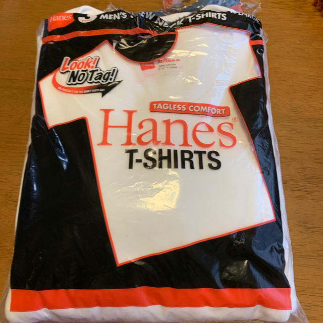 Hanes(ヘインズ)のHanes T-SHIRTS赤ラベル　XL 3枚組　丸首　未使用品 メンズのトップス(Tシャツ/カットソー(半袖/袖なし))の商品写真