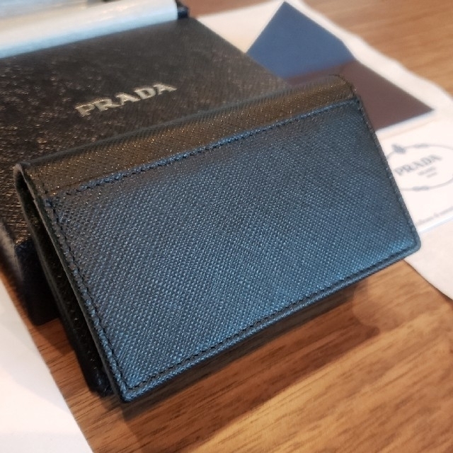 PRADA(プラダ)の【新品未使用】PRADA カードケース  黒 メンズのファッション小物(名刺入れ/定期入れ)の商品写真