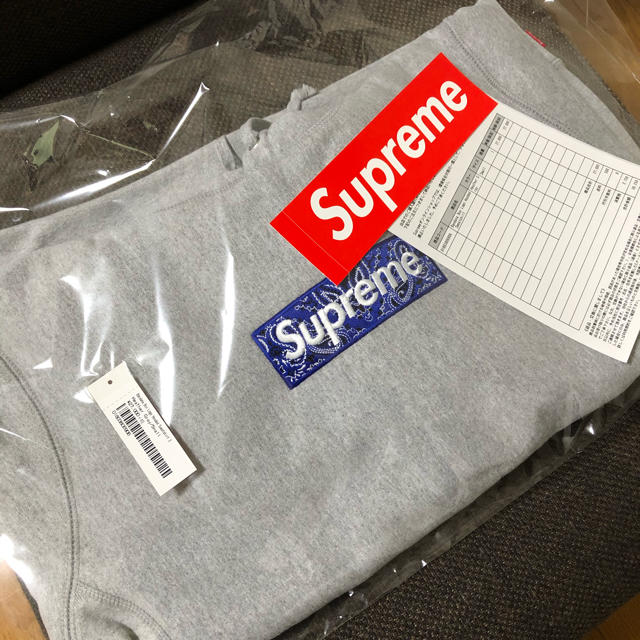 Supreme(シュプリーム)のsupreme Bandana Box Logo パーカー グレーS メンズのトップス(パーカー)の商品写真