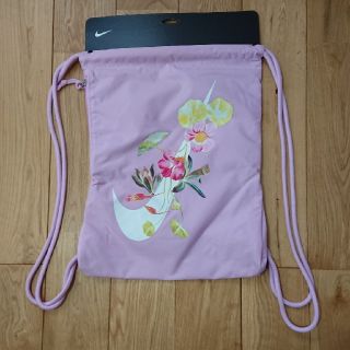 ナイキ(NIKE)のNIKE ナイキ ナップサック ジムサック ヘリテージ 花柄 ピンク(リュック/バックパック)