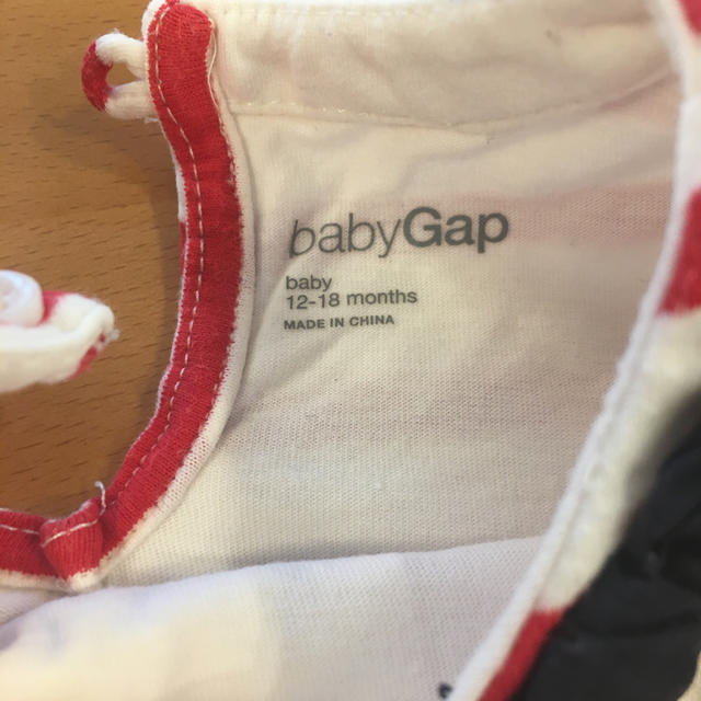 babyGAP(ベビーギャップ)のbaby GAP 12〜18ヶ月(80センチ) 長袖 キッズ/ベビー/マタニティのベビー服(~85cm)(Ｔシャツ)の商品写真