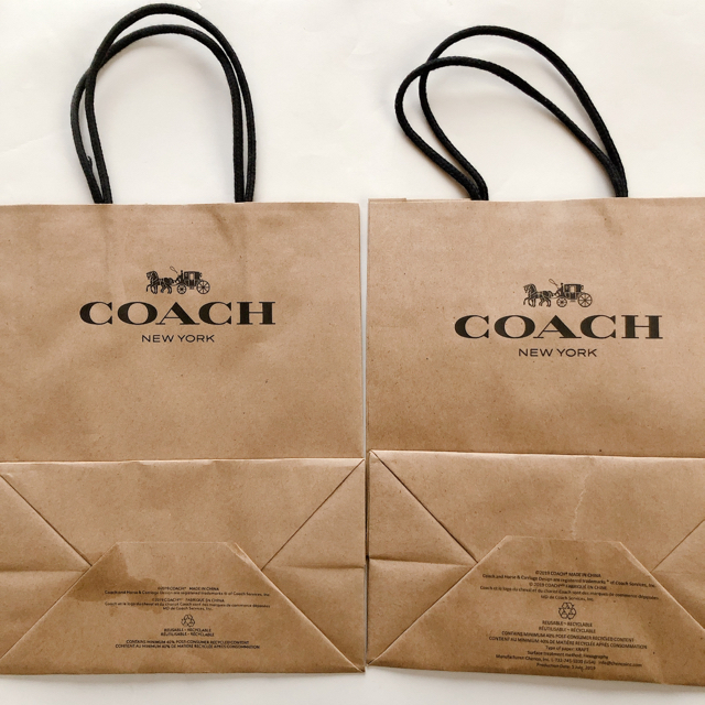 COACH(コーチ)のCOACH 紙袋2枚&巾着袋 レディースのバッグ(ショップ袋)の商品写真