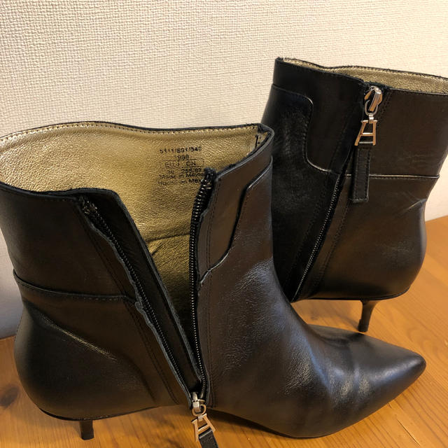 ZARA - 新品 ZARA 本革ショートブーツ 39サイズの通販 by かずゆいママ's shop｜ザラならラクマ