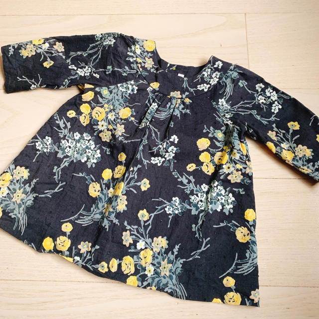 Bonpoint(ボンポワン)の🍒Bonpoint🍒ボンポワン6チュニックワンピース花柄フラワープリント キッズ/ベビー/マタニティのベビー服(~85cm)(ワンピース)の商品写真