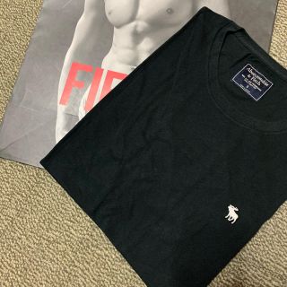 アバクロンビーアンドフィッチ(Abercrombie&Fitch)の★アバクロ メンズワンポイントＵネックＴシャツ☆Ｓ(Tシャツ/カットソー(半袖/袖なし))