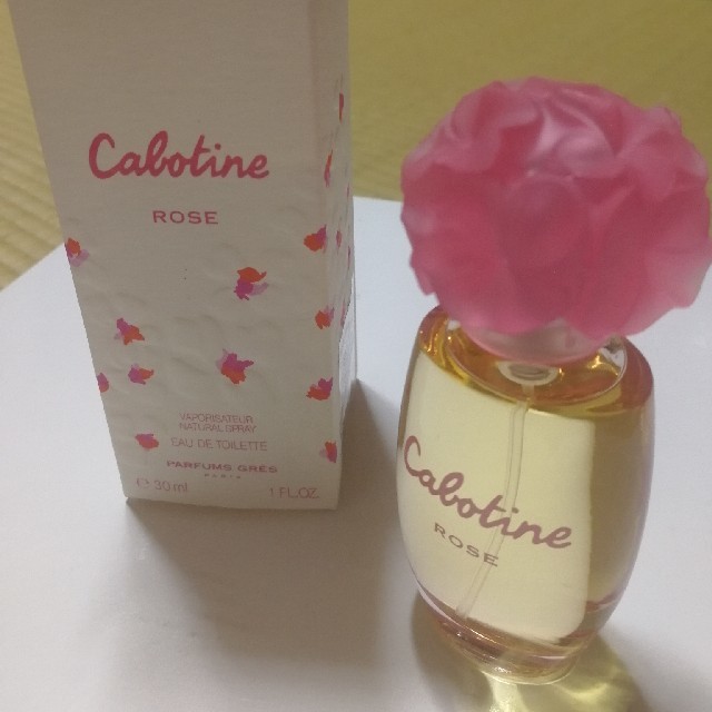 GRES CABOTINE(グレカボティーヌ)のグレカボティーヌ　　ローズ　オードトワレ　30ml コスメ/美容の香水(香水(女性用))の商品写真