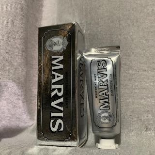 マービス(MARVIS)の未使用●MARVISホワイトニングミント25ml(歯磨き粉)