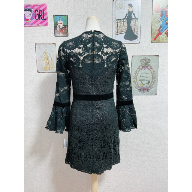 TADASHI SHOJI(タダシショウジ)の新品 2 Tadashi Shoji タダシショージ ブラック レディースのワンピース(ひざ丈ワンピース)の商品写真