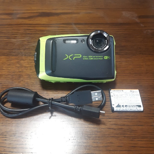 カメラFUJIFILM  Finepix XP90  ライム美品