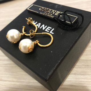 シャネル(CHANEL)の美品　シャネル　ピアス　パール　ゴールド金具(ピアス)