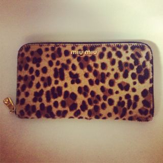 miumiu 豹柄ハンドバッグ - メルカリ