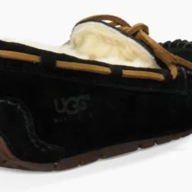 UGG(アグ)の新品 UGG DAKOTA アグ ダコタ 5612 BLK 7(24cm) レディースの靴/シューズ(スリッポン/モカシン)の商品写真