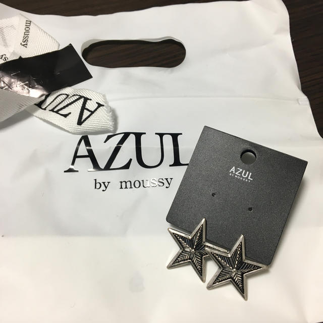 AZUL by moussy(アズールバイマウジー)の新品　AZUL ピアス　スター　星 レディースのアクセサリー(ピアス)の商品写真