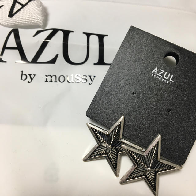 AZUL by moussy(アズールバイマウジー)の新品　AZUL ピアス　スター　星 レディースのアクセサリー(ピアス)の商品写真