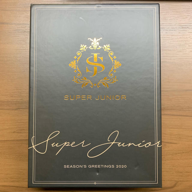 SUPER JUNIOR(スーパージュニア)のSUPER JUNIOR スーパージュニア シーズングリーティング 2020 エンタメ/ホビーのタレントグッズ(アイドルグッズ)の商品写真