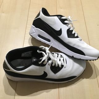 NIKE - ナイキ エアマックス90 モノトーンの通販 by まるこめ's shop ...