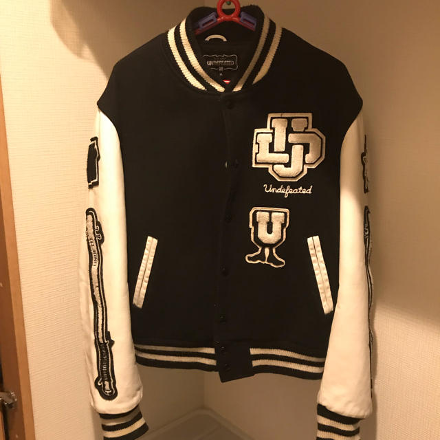 UNDEFEATED(アンディフィーテッド)のundefeated studium jacket メンズのジャケット/アウター(スタジャン)の商品写真