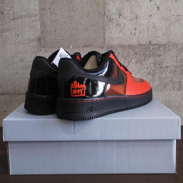 NIKE(ナイキ)のNIKE ナイキ AIR FORCE 1 エアフォース1 ロー 渋谷ハロウィン メンズの靴/シューズ(スニーカー)の商品写真