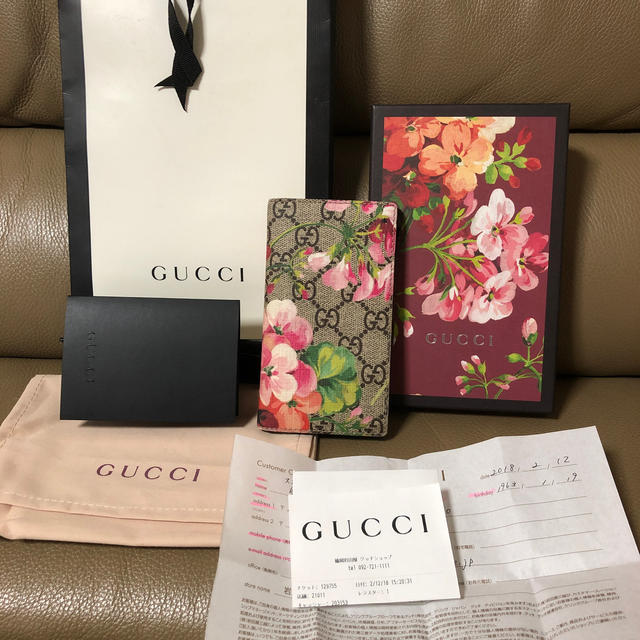 Gucci - GUCCIのiPhoneケースの通販