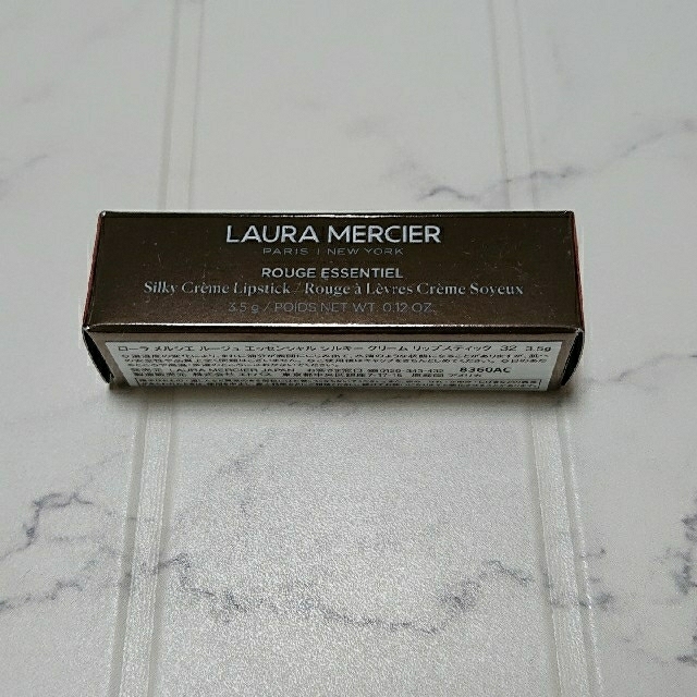 laura mercier(ローラメルシエ)のローラメルシエ　ルージュエッセンシャル シルキークリームリップスティック 32 コスメ/美容のベースメイク/化粧品(口紅)の商品写真