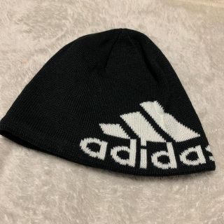 アディダス(adidas)のニット帽(ニット帽/ビーニー)