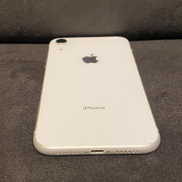 iPhone(アイフォーン)の★ iPhoneXR 64GB simフリー★ スマホ/家電/カメラのスマートフォン/携帯電話(スマートフォン本体)の商品写真