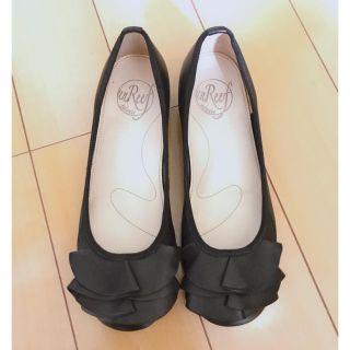 アンリーフ(unReef)の⭐︎週末価格！　unreef  フリルパンプス(ハイヒール/パンプス)