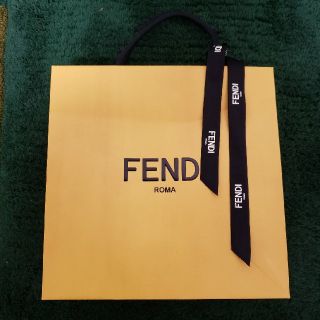 フェンディ(FENDI)のFENDI ショッパー(ショップ袋)