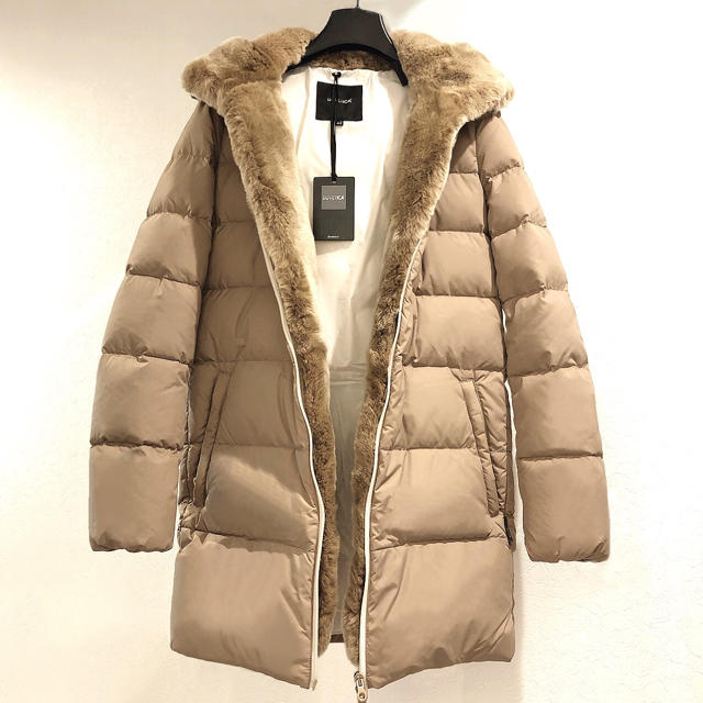 年末のプロモーション大特価! DUVETICA デュベティカ - DUVETICA CARYS 新品未使用品 42 カリス ダウンコート