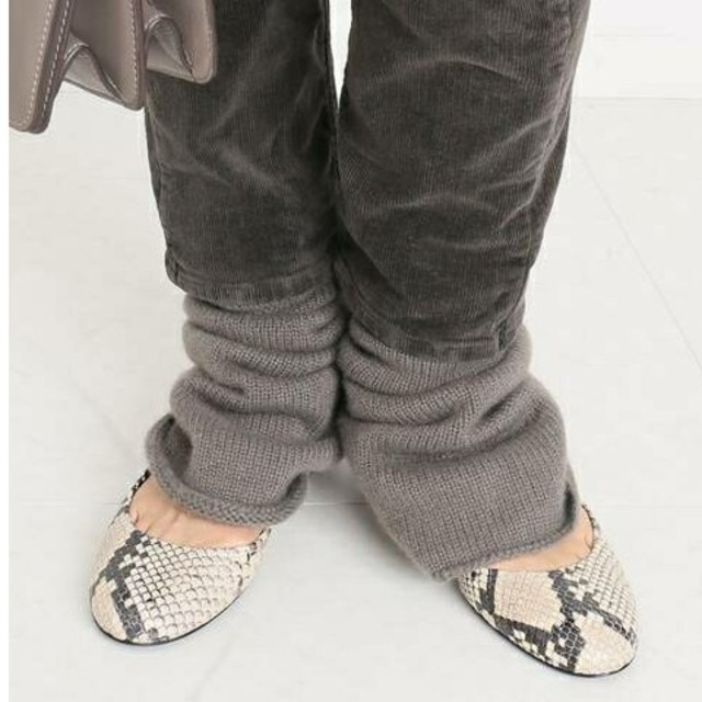 新品同様☆DeuxiemeClasse☆CARIAGGIレッグウォーマー 新品入荷 49.0