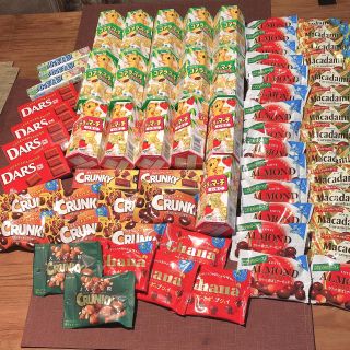 メイジ(明治)の新品未開封　66個　難なし！　破格！　お菓子セット！　賞味期限も全て半年以上！(菓子/デザート)